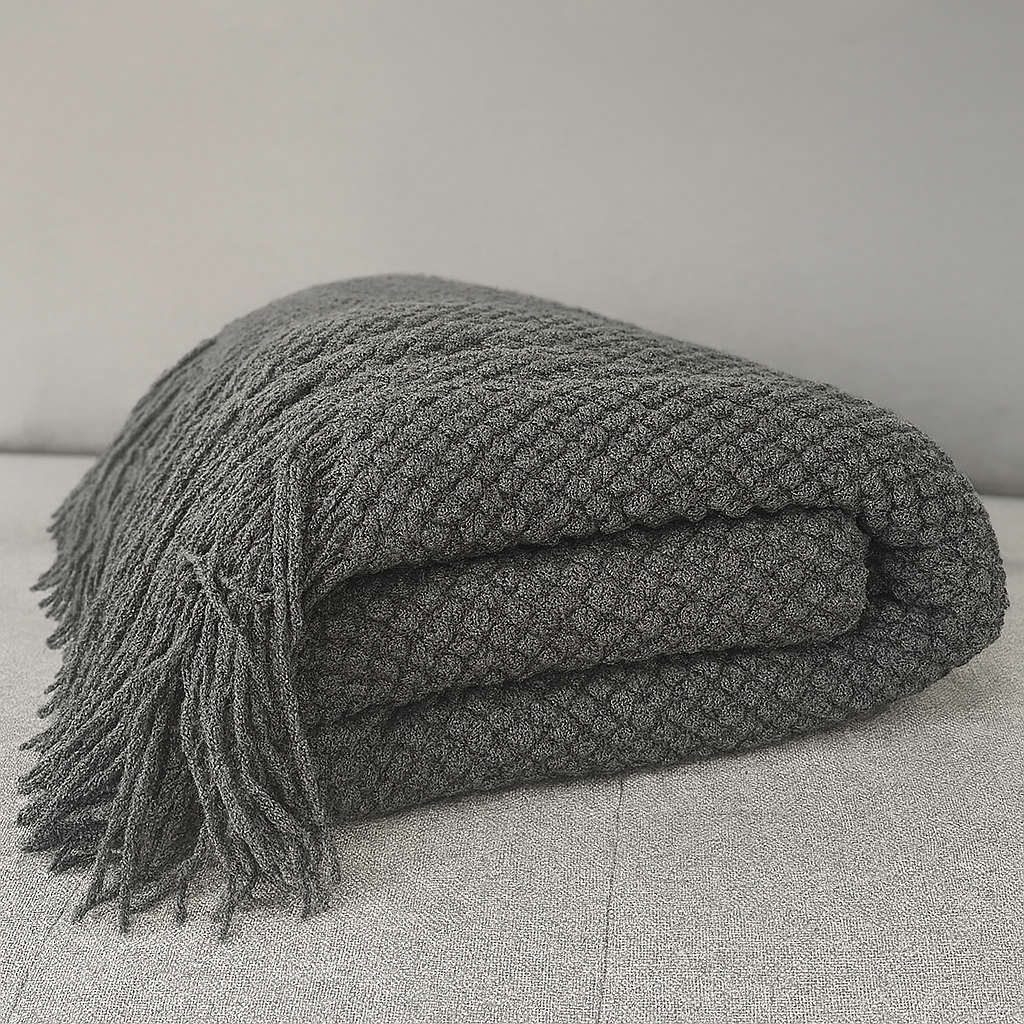 Throw Blanket with Fringe: Grey